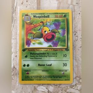 1990’s rare vintage 1st edition weepinbell Pokémon card 48/64